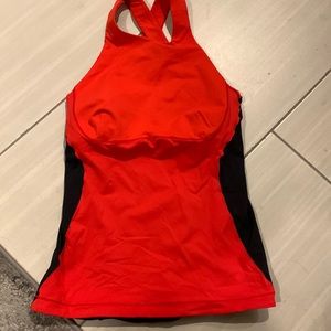 Lululemon Spin It to Win It cross back tank, red with gray, size 6